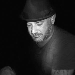 Meet your Posher, Julian